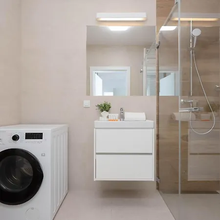 Lazurowa Charming With Parking & Garden In By Renters ורשה