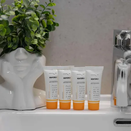 Lägenhet Lazurowa Charming With Parking & Garden In By Renters *