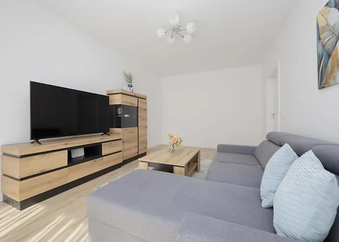 Lazurowa Charming With Parking & Garden In By Renters