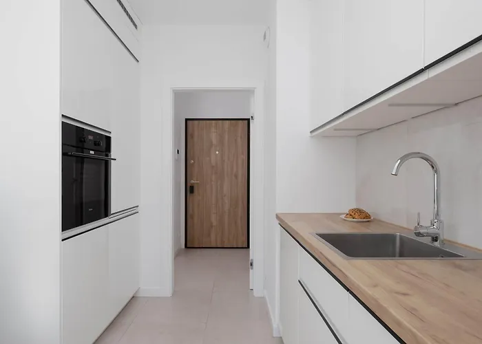 Lazurowa Charming With Parking & Garden In By Renters * Varsavia