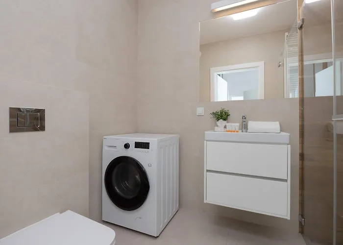 Lazurowa Charming With Parking & Garden In By Renters Varsavia