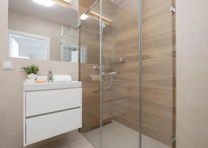 Lazurowa Charming With Parking & Garden In By Renters Apartment Warsaw